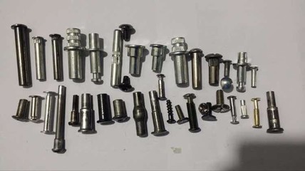 供應(yīng)左霸MD6-6S-60L多工位冷鐓機(jī) 高效鉚接與緊固件制造的利器